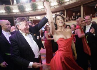 Elisabetta Canalis Suffers Major Nipslip Vienna Opera House Ball Vienna/elisabettacanalis Nipslip exclusive gallery photo - high quality adult content