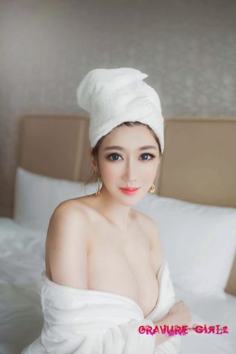 Luci Nude Chinese Girl With Big Tits And Big Butt Gallery/luci exclusive gallery photo - high quality adult content