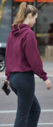 Girls In Yoga Pants With Nice Ass exclusive gallery photo - high quality adult content