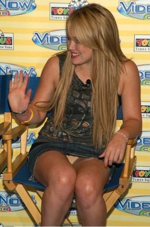 Hilary Duff Hot Legs And Upskirt exclusive gallery photo - high quality adult content
