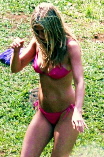 Jennifer Aniston Poking Nipples In Pink Bikini/jennifer Aniston Poking Nipples In Pink Bikini  Opt exclusive gallery photo - high quality adult content