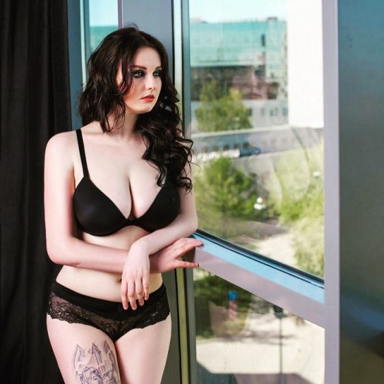 Sweet Busty Girl Shows Off Major Cleavages exclusive gallery photo - high quality adult content