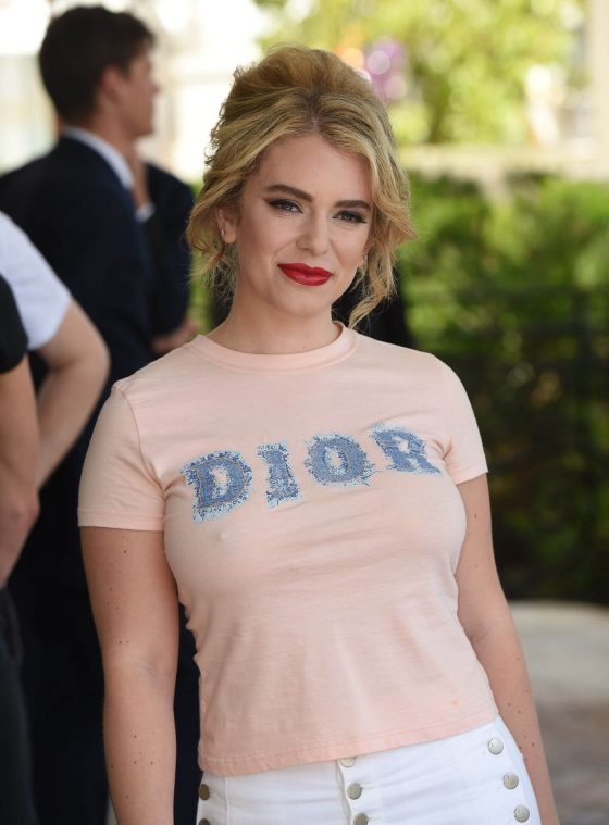 Renee Willett Poking In Braless T Shirt exclusive gallery photo - high quality adult content