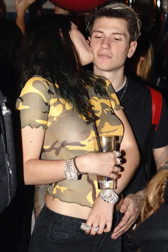 Category/bella Thorne Nude exclusive gallery photo - high quality adult content