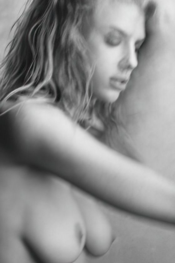 Elegant Busty Celebrity Model Nude Photoshoot  Photos exclusive gallery photo - high quality adult content