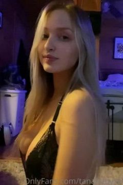 Bella Thorne Topless Handbra Selfie Gif exclusive gallery photo - high quality adult content