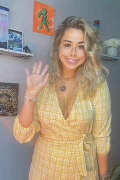 Bigger Than Expected Mammaries Under Pink Top Gif exclusive gallery photo - high quality adult content