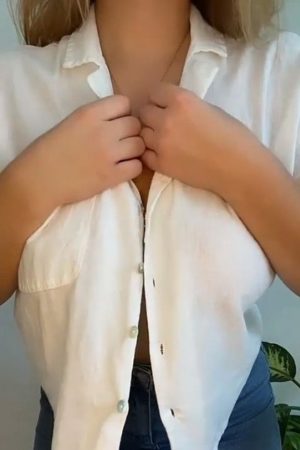 Big Tits Jiggling In Topless Sexy Bikini Gif exclusive gallery photo - high quality adult content