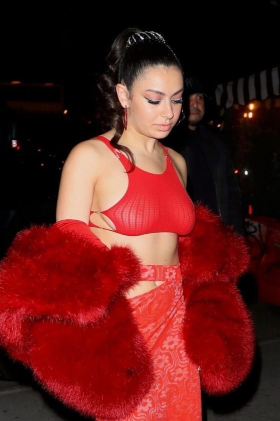 Charli Xcx Braless Boobs Nipples In Sheer Top  Photos/charli Xcx Braless exclusive gallery photo - high quality adult content