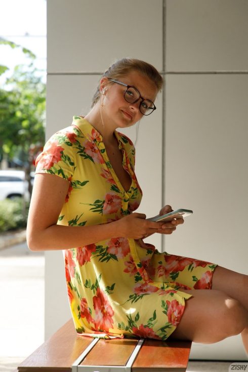 Tag/public Flashing exclusive gallery photo - high quality adult content