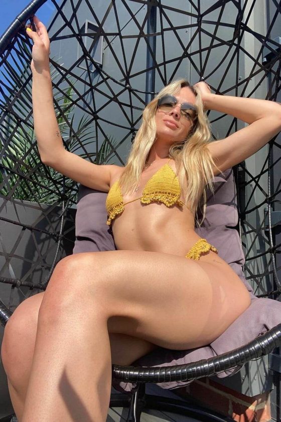 Tag/bikini Celebrity exclusive gallery photo - high quality adult content