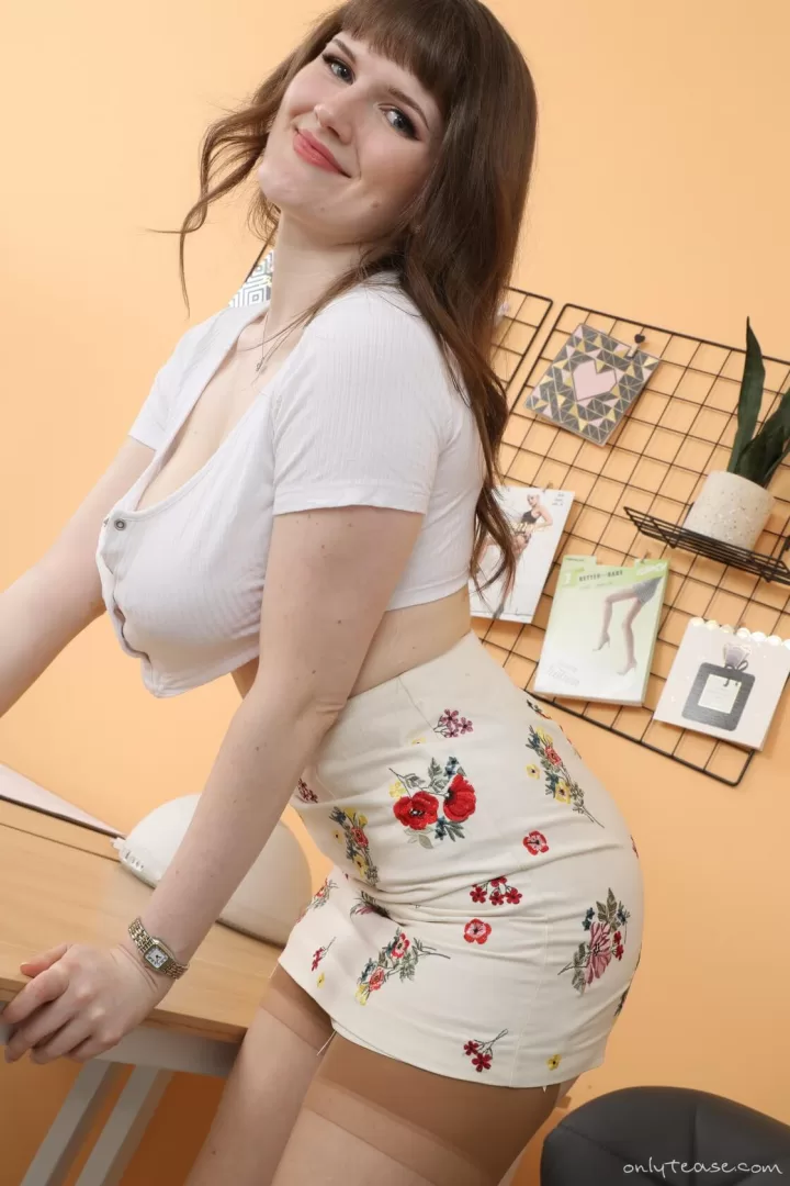 Busty Dirty Demi Topless  Photos exclusive gallery photo - high quality adult content