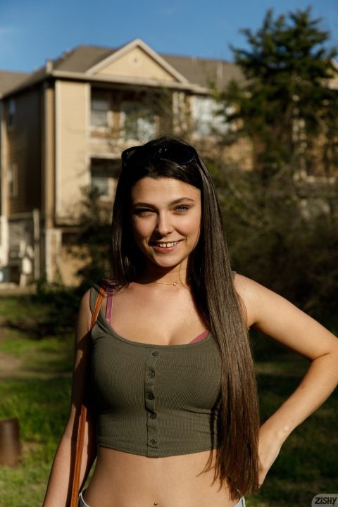 Beautiful Zishy Girl Melba Frees The Nipples In Country Villas  Photos exclusive gallery photo - high quality adult content