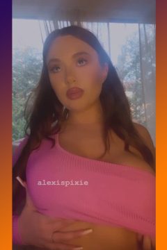 Naked Seductress On Tiktok Gif exclusive gallery photo - high quality adult content