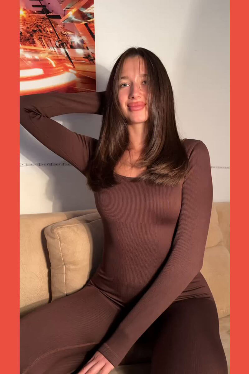 Beautiful Girl On Off Nude Show Gif exclusive gallery photo - high quality adult content