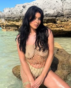 Miley Cyrus Nude For V Magazine exclusive gallery photo - high quality adult content