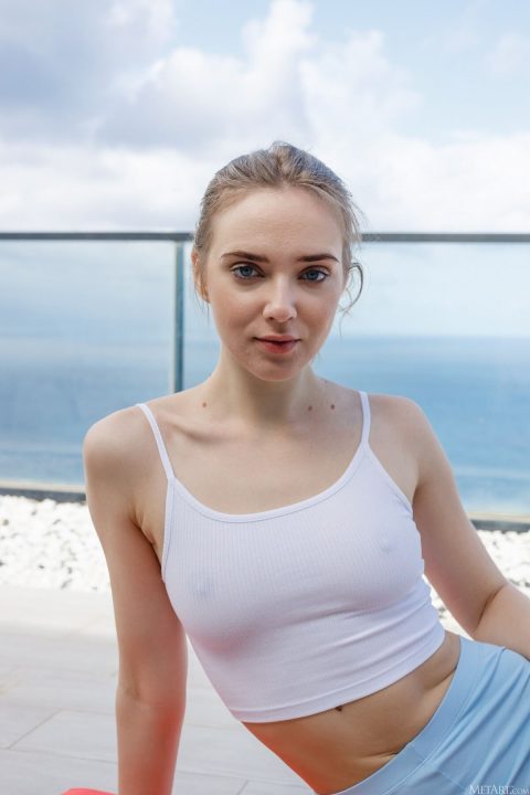 Slim Beauty Oxana Chic Naked Workout By Metart Gallery exclusive gallery photo - high quality adult content