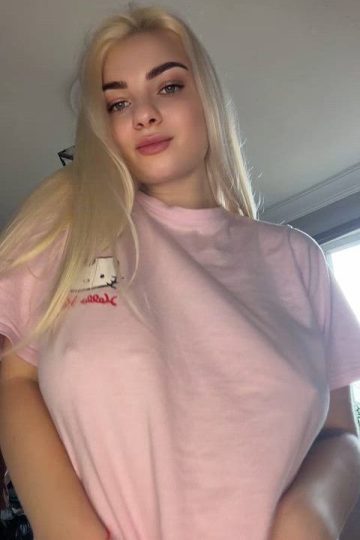 Tag/busty Nude Babes exclusive gallery photo - high quality adult content