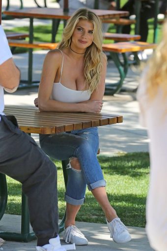 Charlotte Mckinney Braless Raises Temperature Malibu/hot Celebrity Charlotte Mckinney Braless T Shirt exclusive gallery photo - high quality adult content