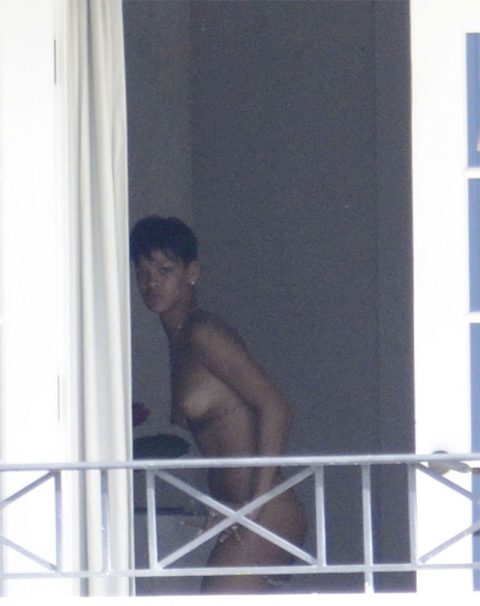 Rihanna Caught Naked Changing Hotel Room exclusive gallery photo - high quality adult content