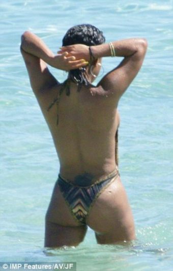 Christina Milian/christina Milian Nipslip exclusive gallery photo - high quality adult content